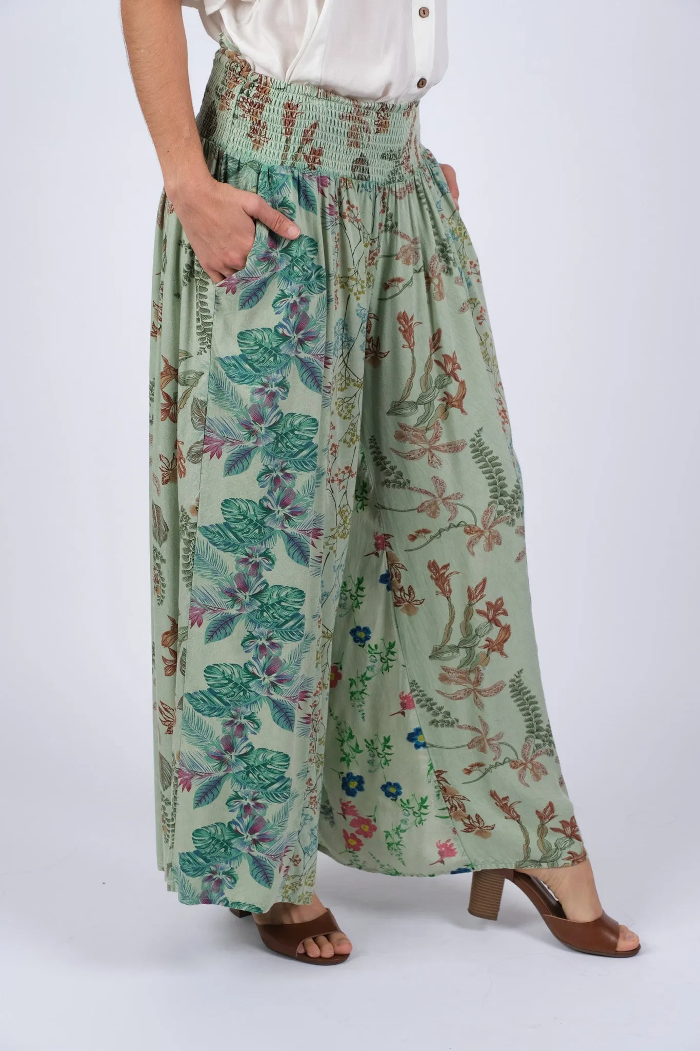 225295/2 Green Floral Serenity Patchwork Chic Pants