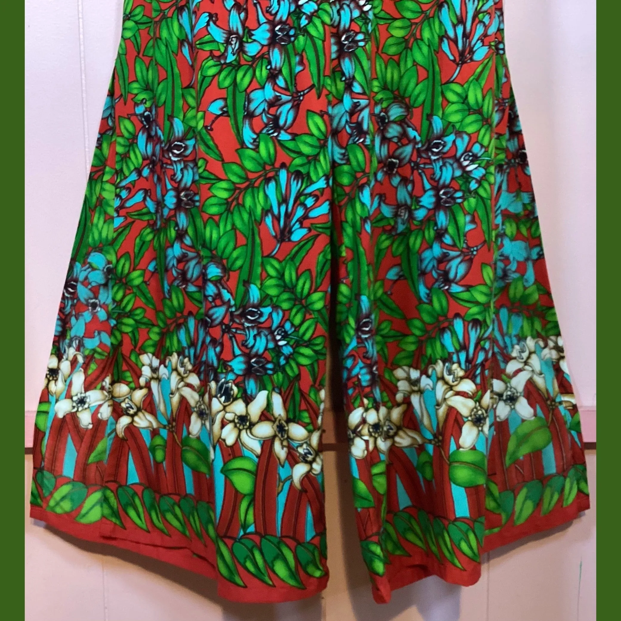 402X - 332PG , Wide legged pant with pockets plus size