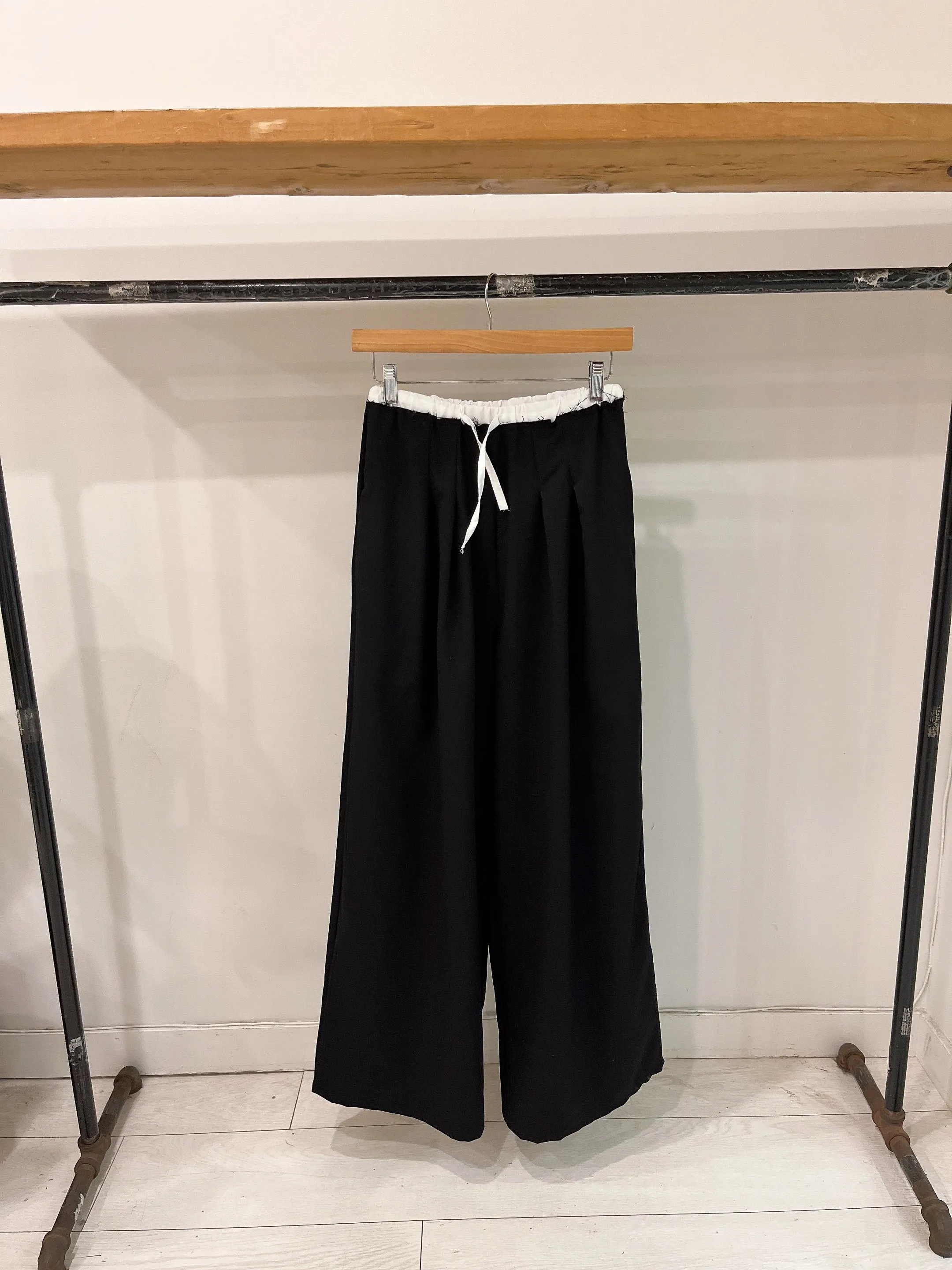 BOSS Super wide legged trouser