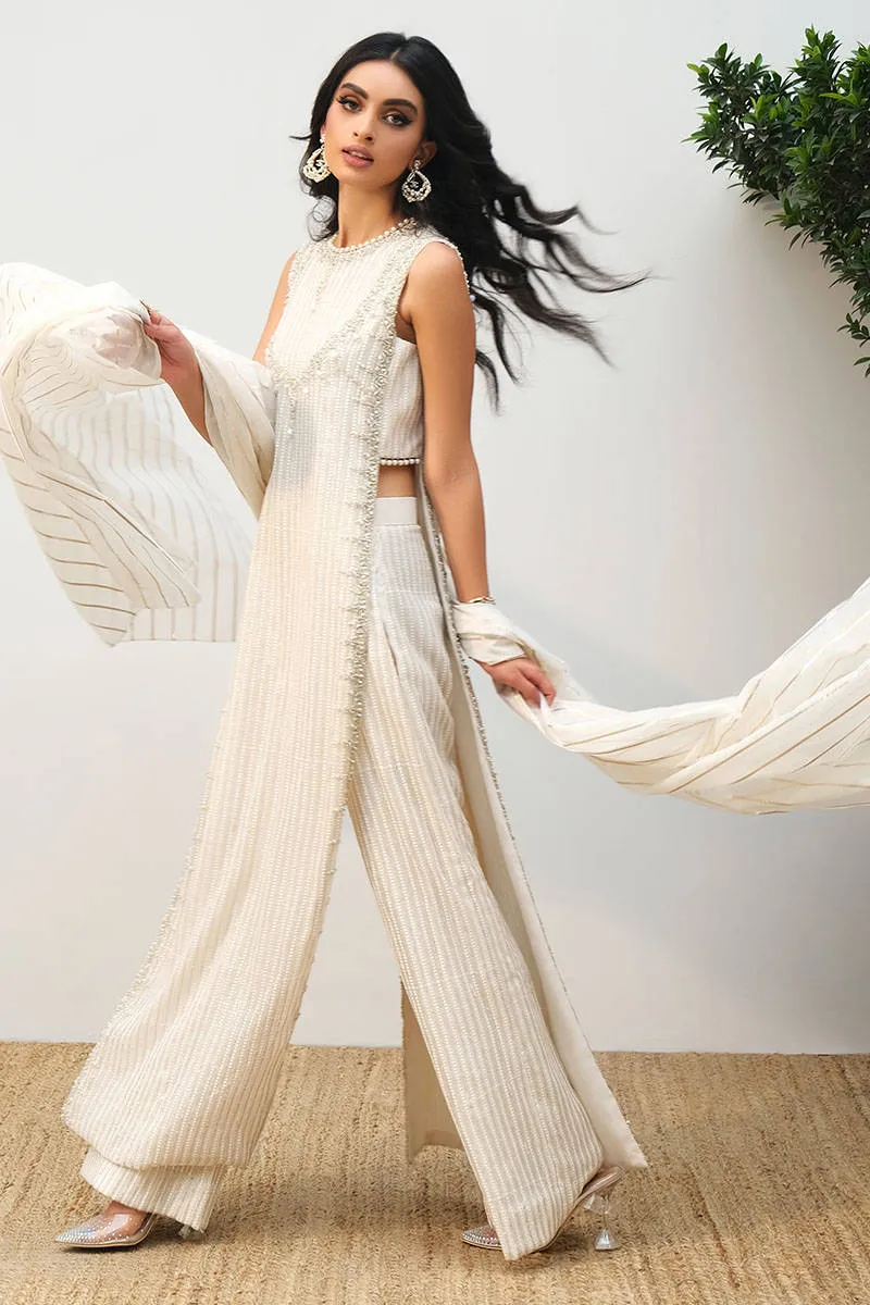 Luxe Edit '23 - Nijah Gold With Pants