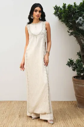 Luxe Edit '23 - Nijah Gold With Pants