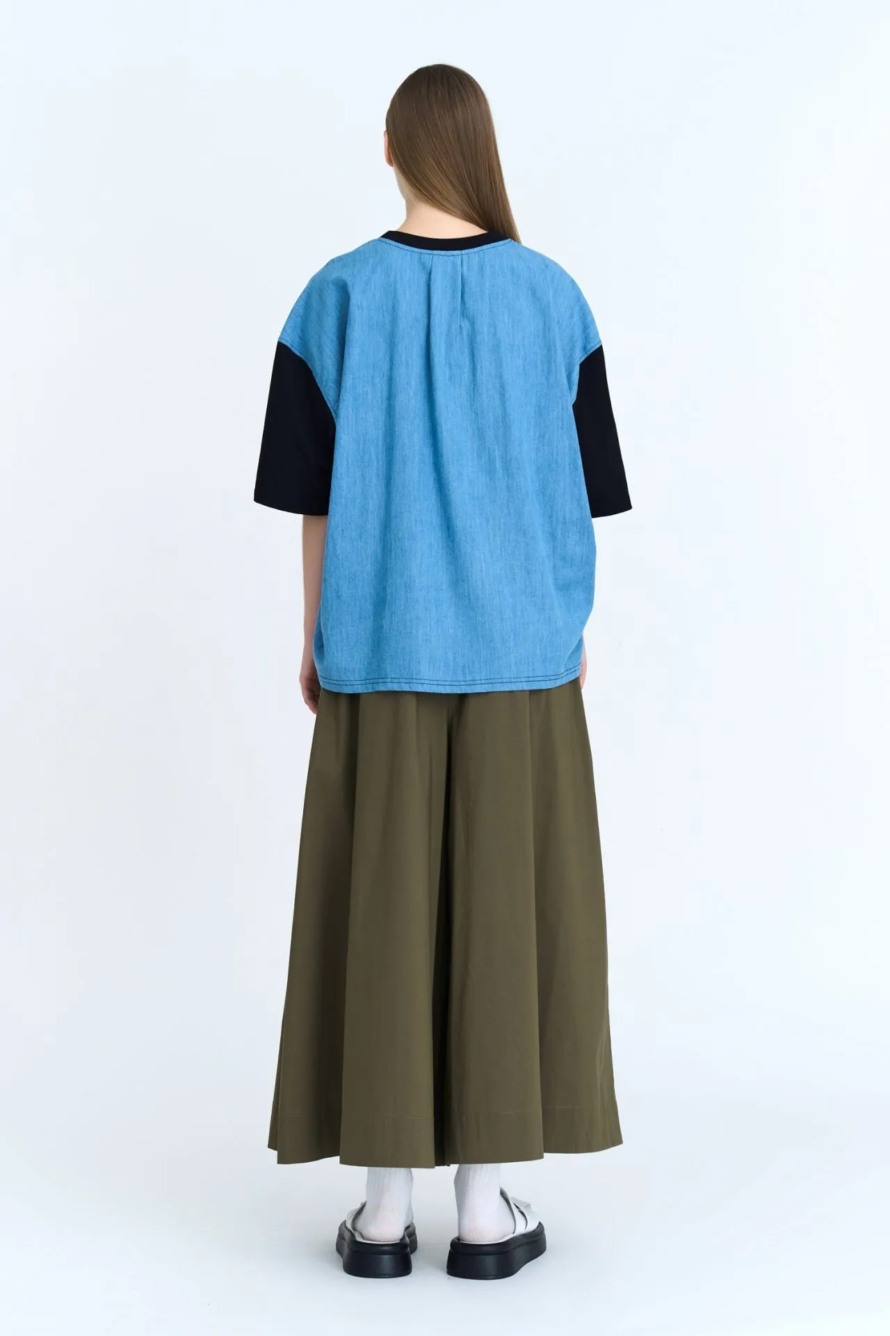 Wide-Legged Pants - Black